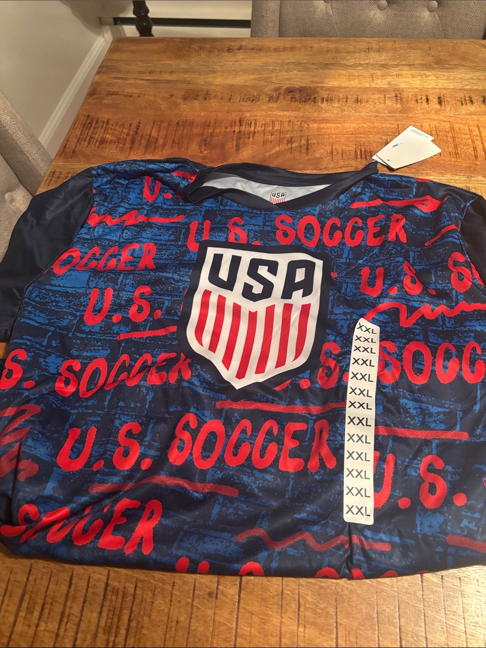 USA Soccer Men's XXL graffiti shirt NWT